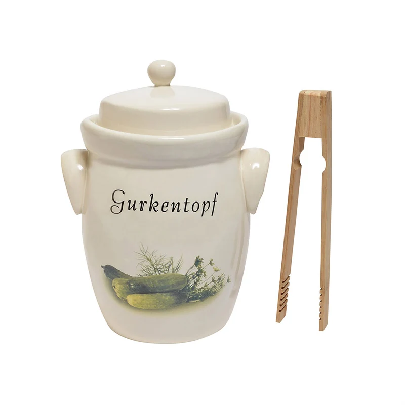 Gurkentopf mit Holzzange