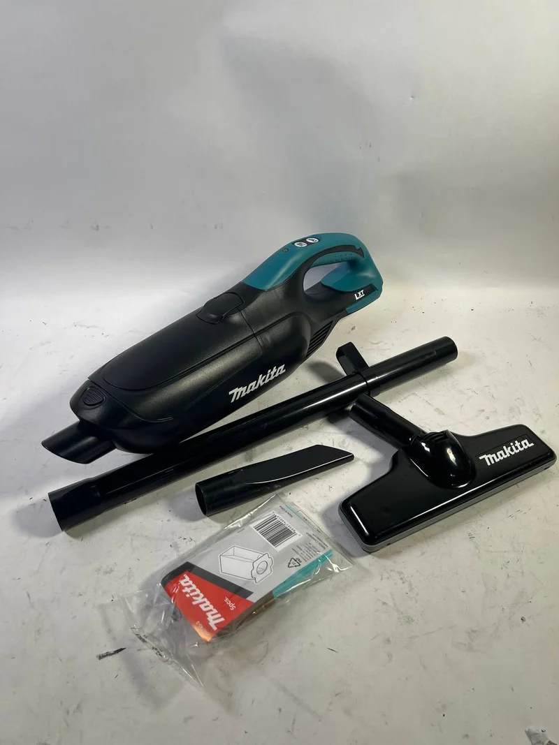 Makita DCL 182 ZB Akku Staubsauger 18 V Schwarz Solo - Leicht Gebraucht