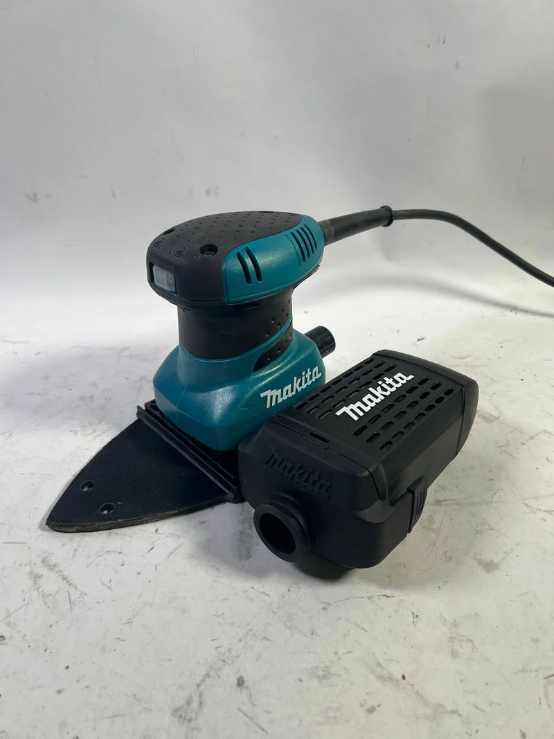 Makita BO 4565 K Schwingschleifer inkl. Schleifpapier-Set. im koffer - Gebraucht