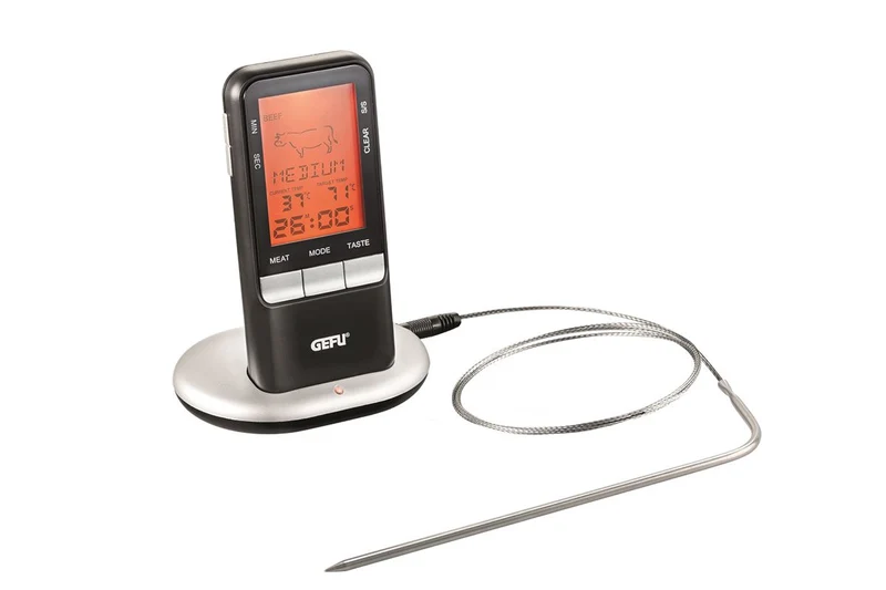 Mit unserem digitalen Funk-Bratenthermometer HÄNDI macht das Kochen richtig Spaß. Dank des integrierten Timers gelingt dein nächster Braten mit Sicherheit und bleibt dabei schön saftig und voller Aroma.