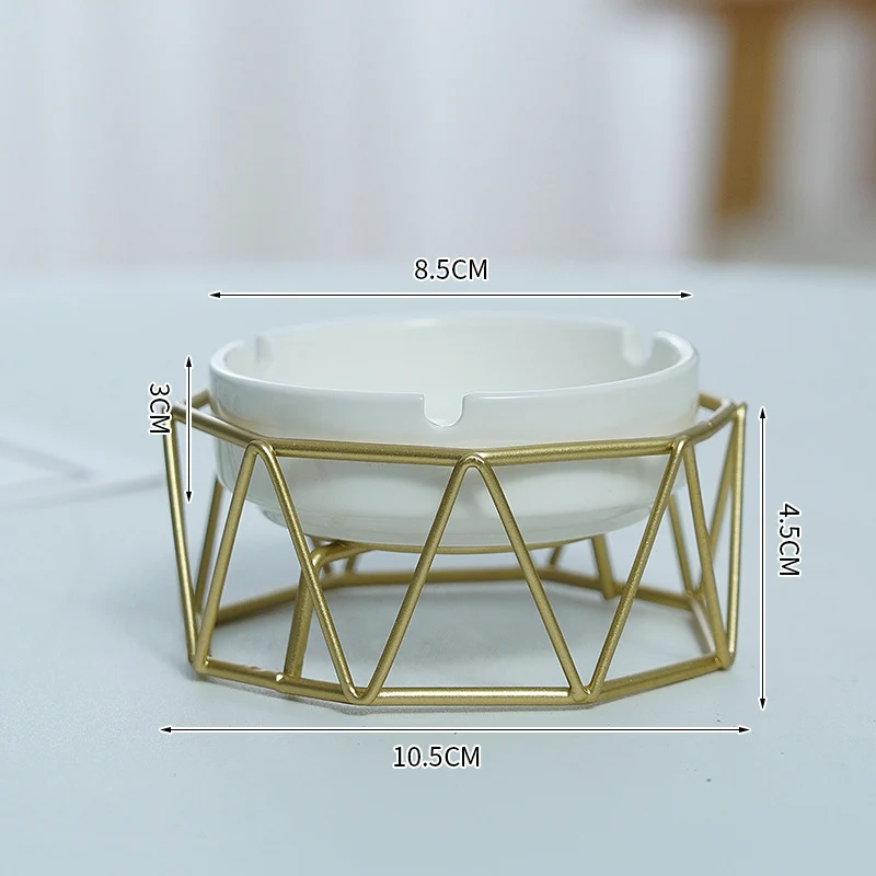 Geometrischer Draht-Aschenbecher-Halter