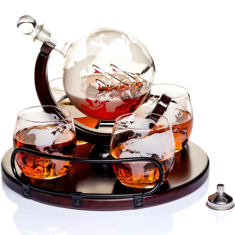 8-in-1-Whisky-Dekanter-Seta – 4 Gläser