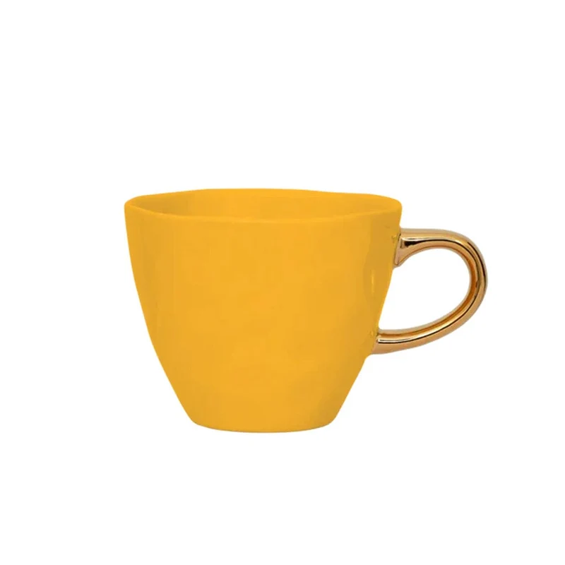 Urbane Naturkultur – Guten Morgen – Kaffeetasse – Taglilie