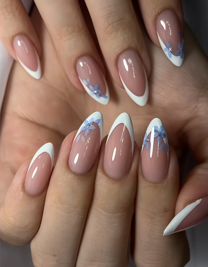 Elegante florale Akzent Press-On Nagelset Karnz