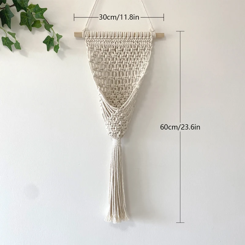 Dekorative Makramee Wandbehang mit eleganten Fransenquasten Karnz