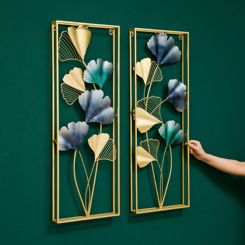 Dekorative Wandkunst-Panel mit floralem Design Karnz