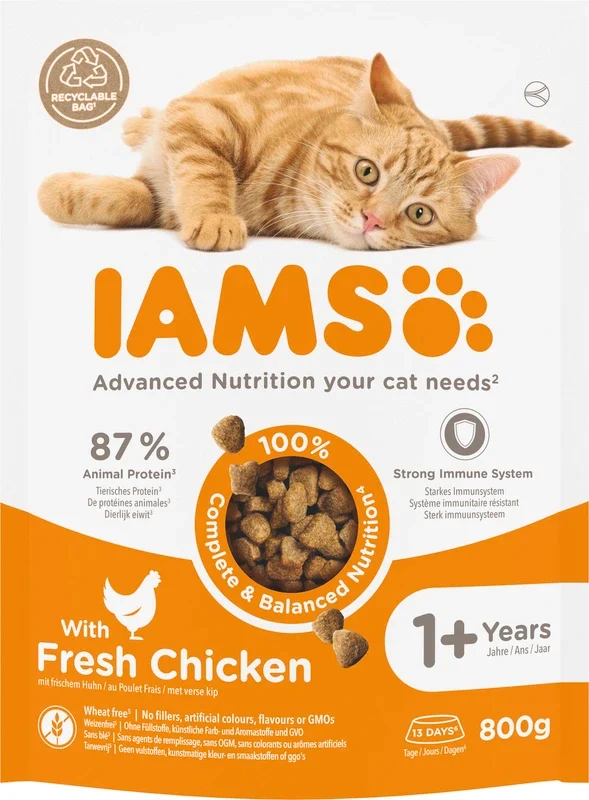 IAMS Vitality adult fresh chicken