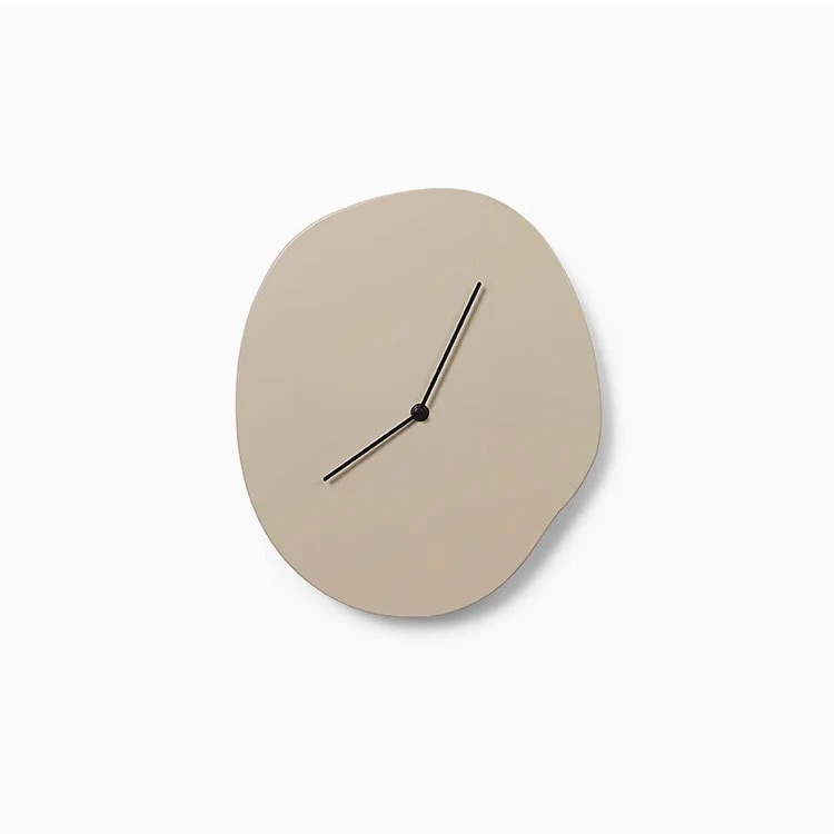 Moderne abstrakte Wanduhr