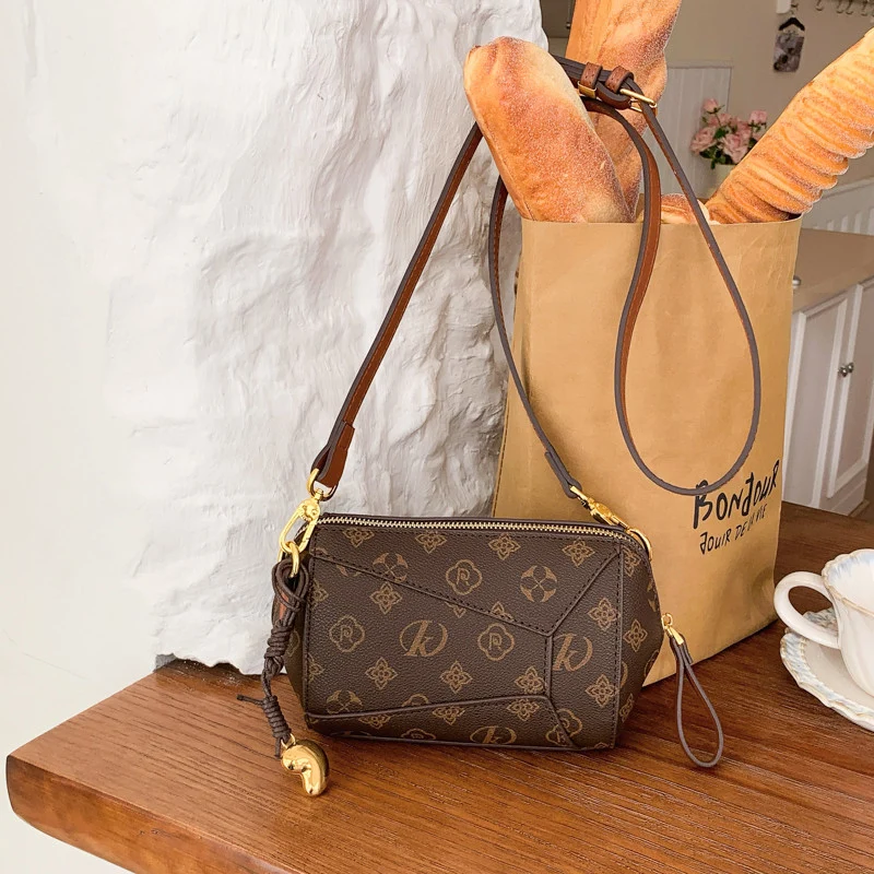 Stilvolle gemusterte Handtasche Karnz