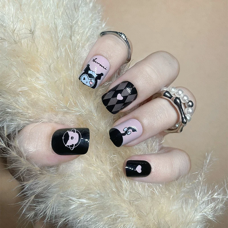 Künstlerische Grafik Nagelverlängerungen Karnz
