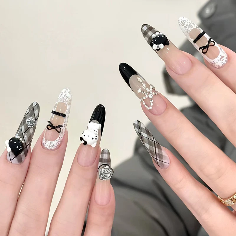 Künstlerische Drucknägel mit süßen Charakterdesigns Karnz