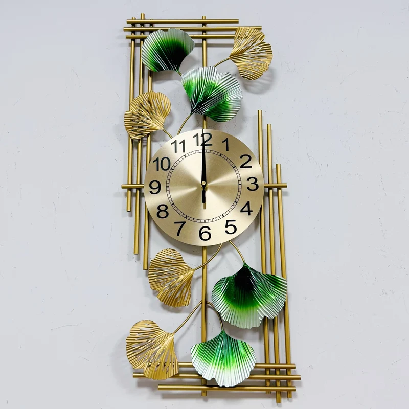 Künstlerische Wanduhr Karnz
