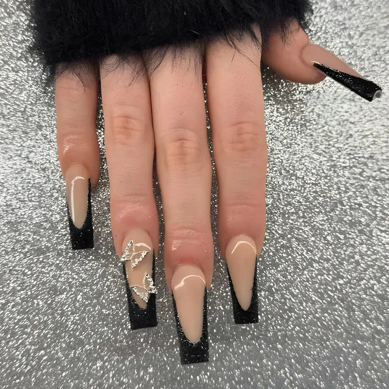 Elegantes Schmetterlingsdesign Lange Stiletto-Nagelverlängerungen Karnz