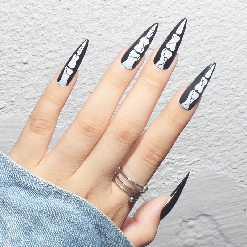 Künstlerische Skull-Design Stiletto Press-On Nägel Karnz