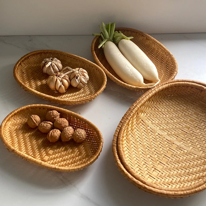 Eleganter und handgewebter Obst-Servierteller Karnz