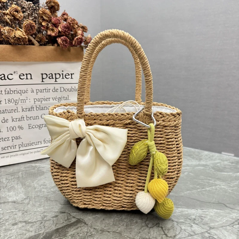 Verspielte Bast-Handtasche Karnz