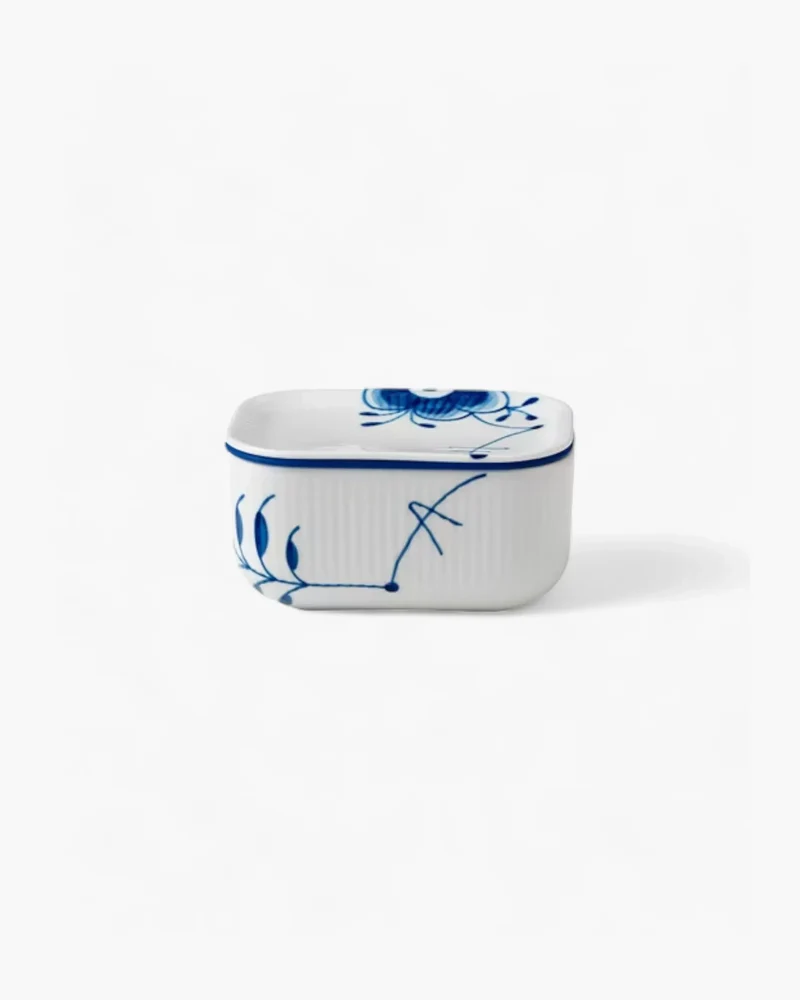 Royal Copenhagen Blue Fluted Mega butter dish with lid 42 cl - 14.21 oz