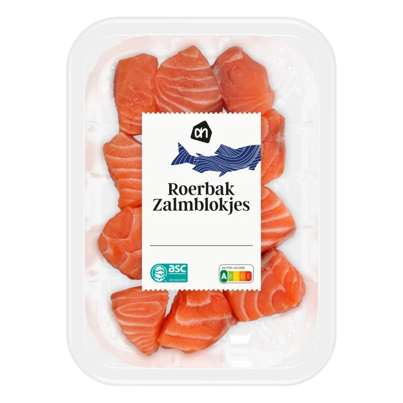 Roerbak zalmblokjes zeezout en peper