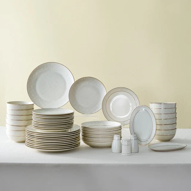 Karaca Elegance Bone Mandarin Gold 53 teiliges Tafelservice für 12 Personen