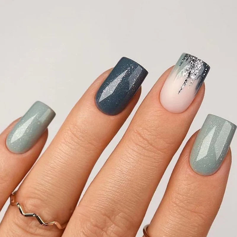 Elegante Gel-Nagelverlängerungen Karnz