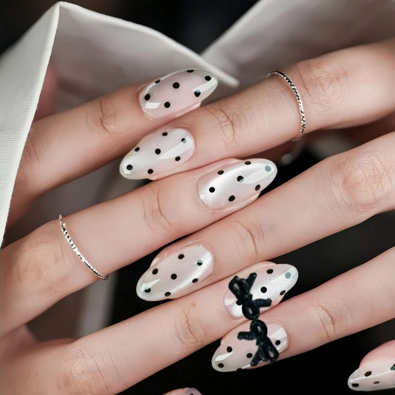 Polka Dot Press-On Nagelkunst Karnz