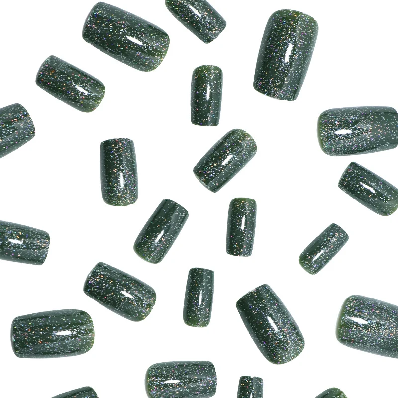 Glitzernde Press-On Nägel Karnz