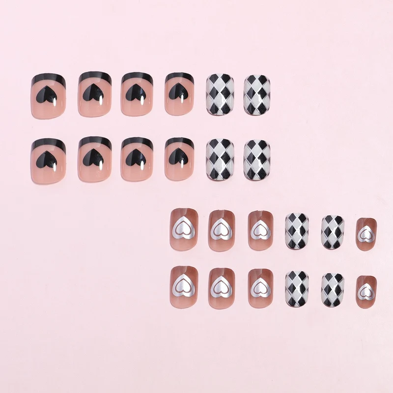 Dekoratives Press-On Nagelset Karnz