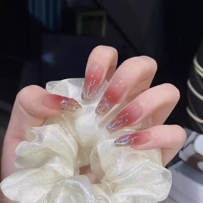 Glitzernde Ombré Press-On Nail Tips Karnz