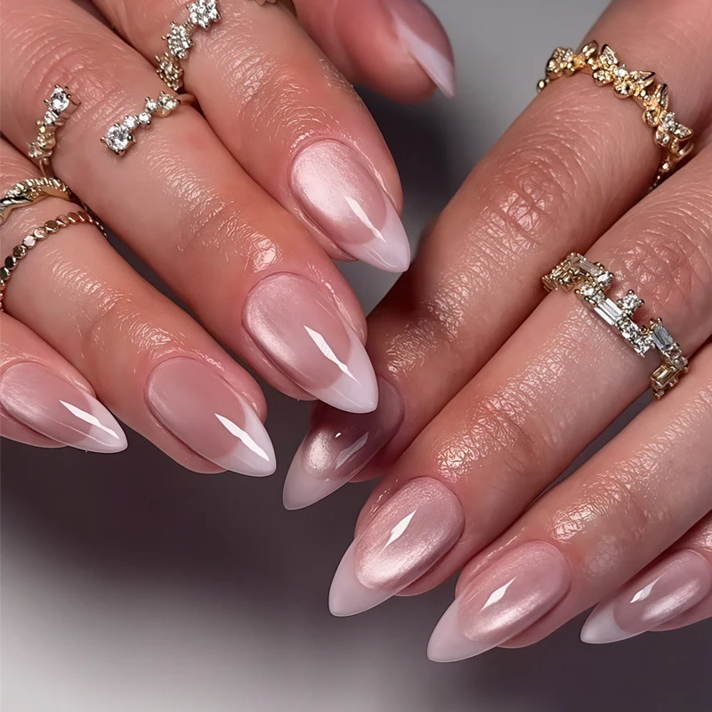 Elegante Stiletto Nagelkunst Verlängerungen Karnz