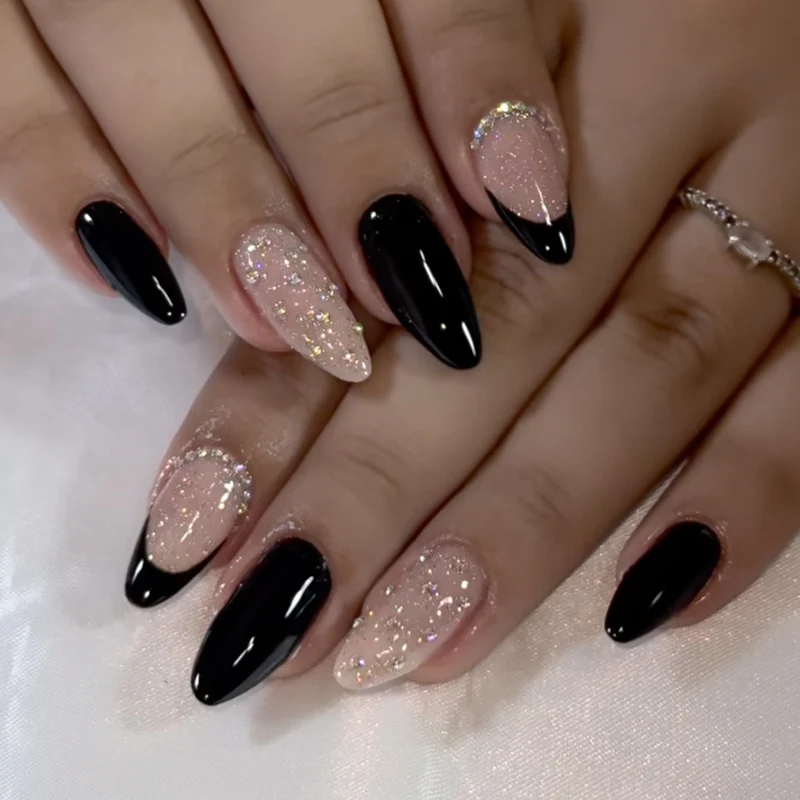 Stiletto Nail Art Set mit Glitzer und glänzendem Finish Karnz