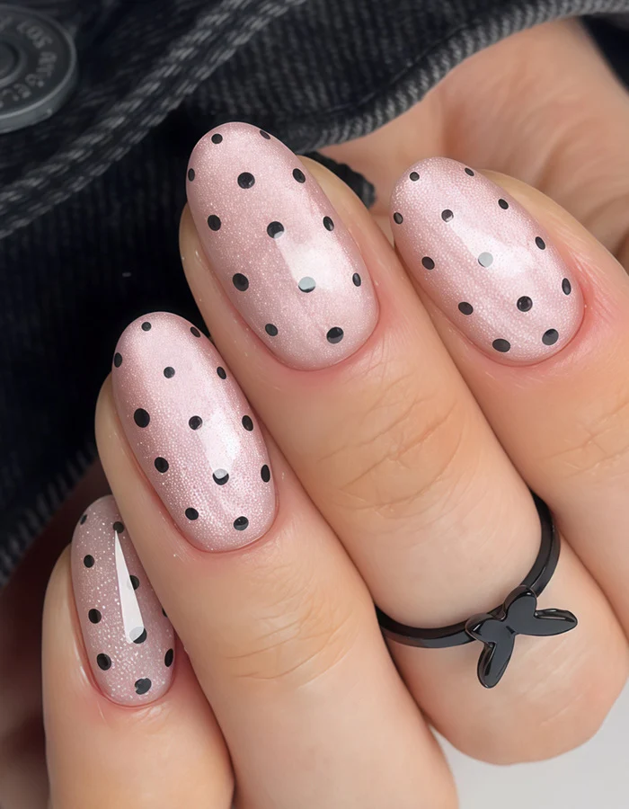 Polka Dot Press-On Nail Set Karnz