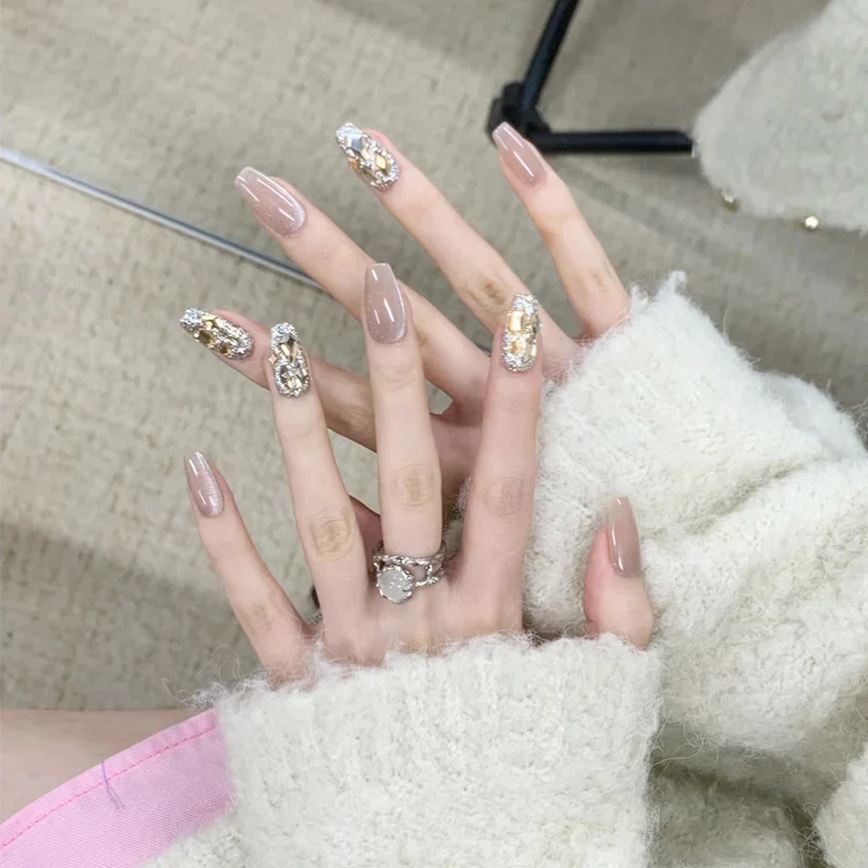 Luxus Strass-Beschichtete Press-On Nagelset Karnz