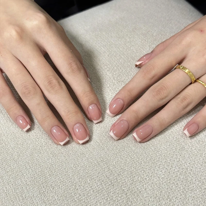 Luxe French Tip Press-On Nail Set Karnz
