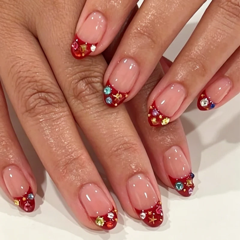 Kunstvolle Nagelkunst mit Glitzer-Design Karnz