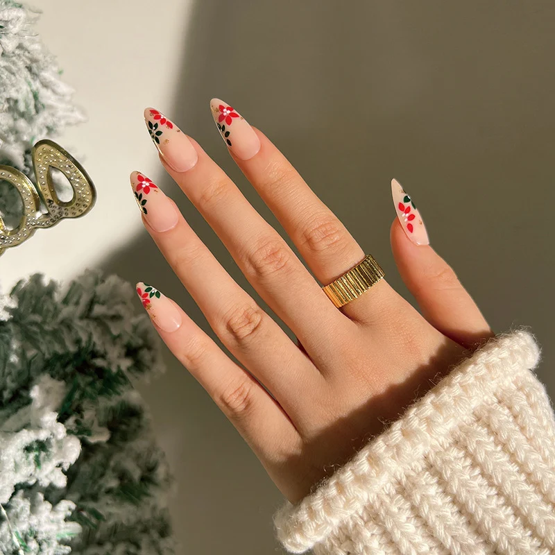 Kunstvolle Nagelkunst mit floralem 3D-Design Karnz