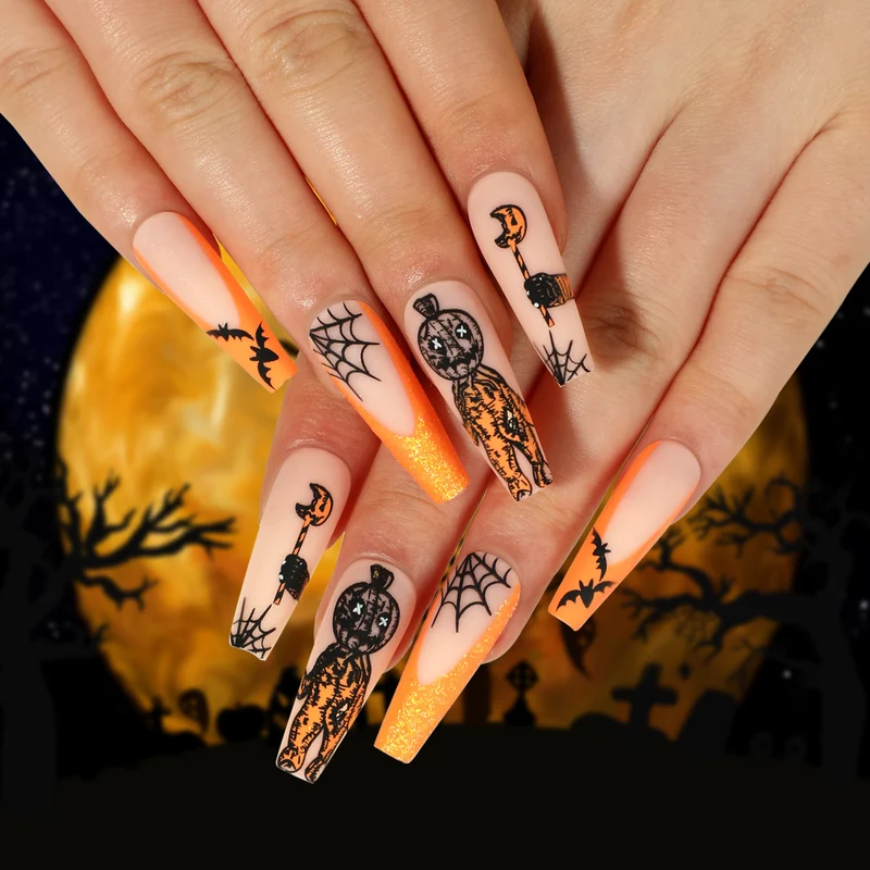Kunstvolle Halloween-Nagelkunst Karnz