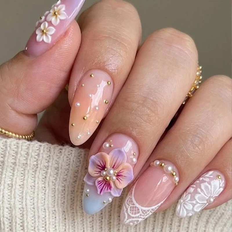 Florale veredelte Nagelkunstverlängerungen Karnz