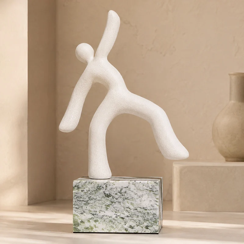 Künstlerische abstrakte figurative Skulptur