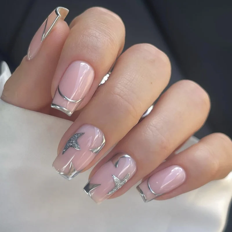 Elegante französische Spitzen-Nagelkunst Karnz