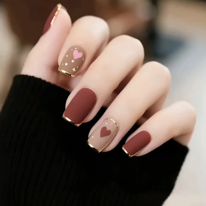 Dekorative Herz-Akzent Gel-Nagelkunst Verlängerungen Karnz