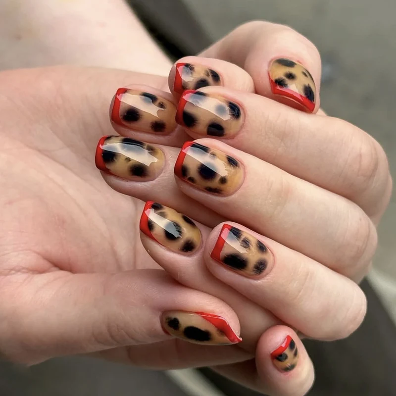 Künstlerische Leopardenmuster-Acryl-Nagel Kunst Erweiterungen Karnz