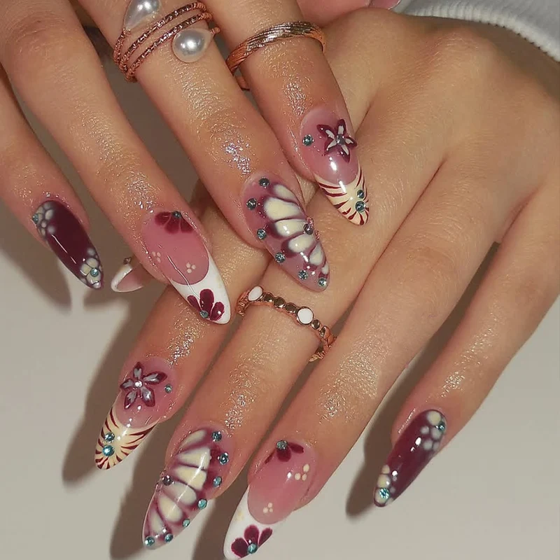 Künstlerische Florale Nagelverlängerungen Karnz