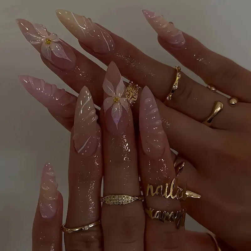 Premium Floral Acryl Nagelverstärkungen Karnz