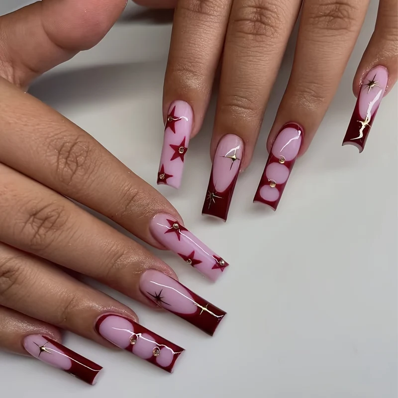 Glamouröse Stern-beschmückte Nagelverlängerungen Karnz