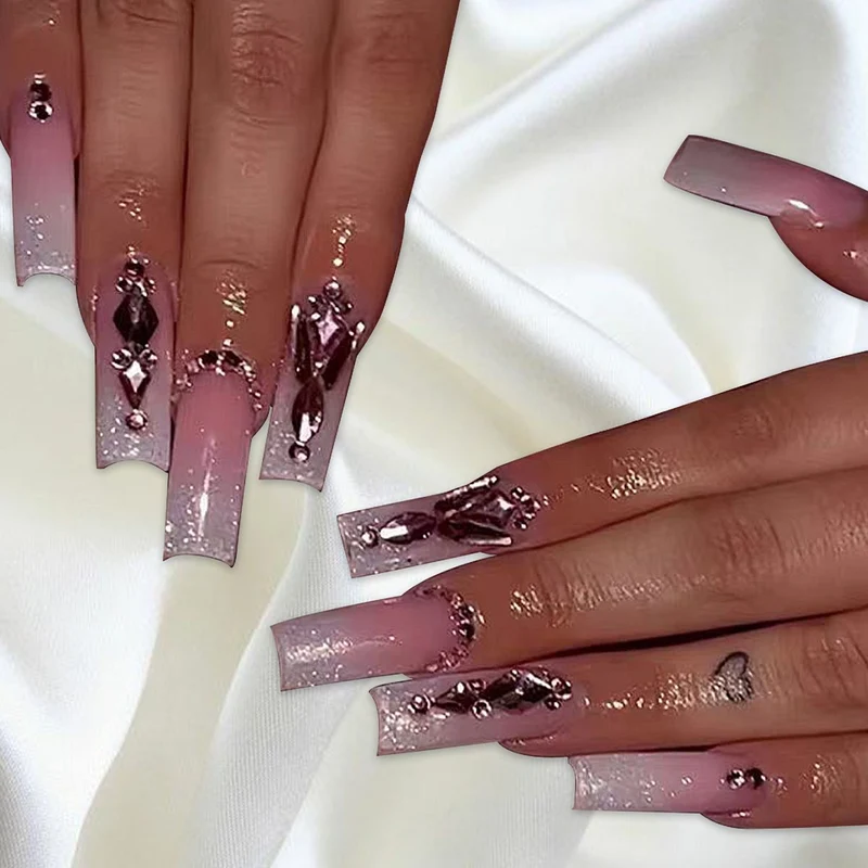 Glamouröse, kristallverzierte Press-On-Nail-Extensions Karnz