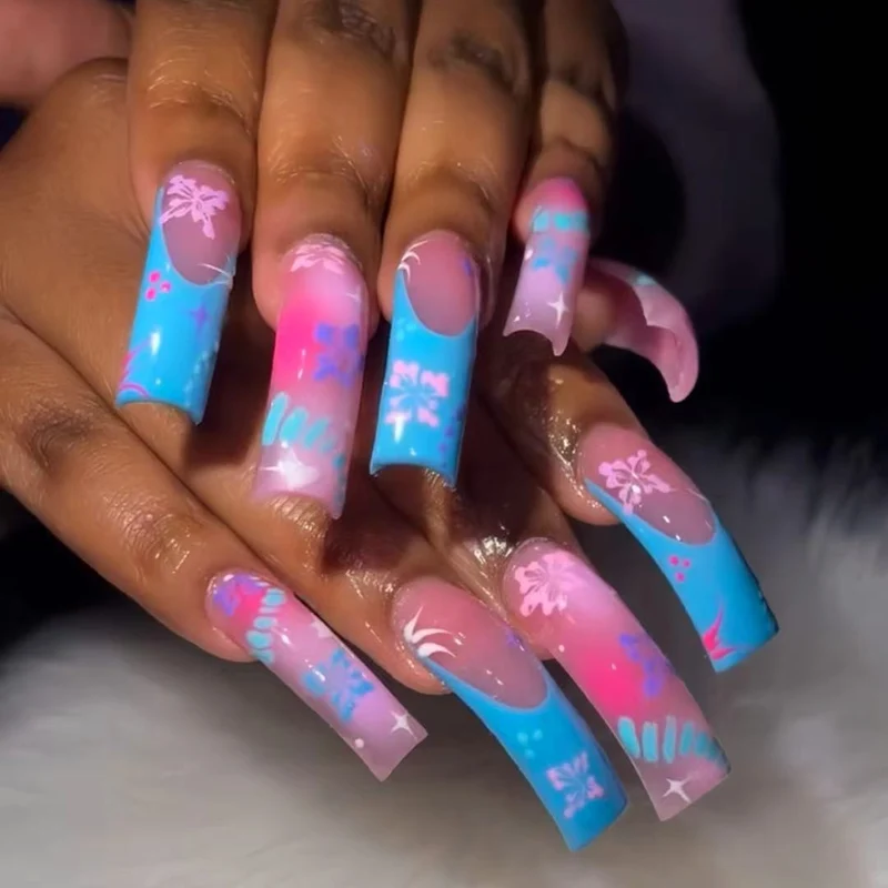 Künstlerische lange Acryl-Nagelveränderungen Karnz