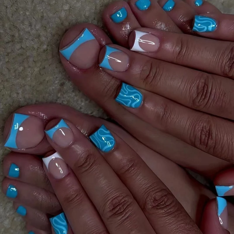 Kreative abstrakte Nagelkunst Karnz