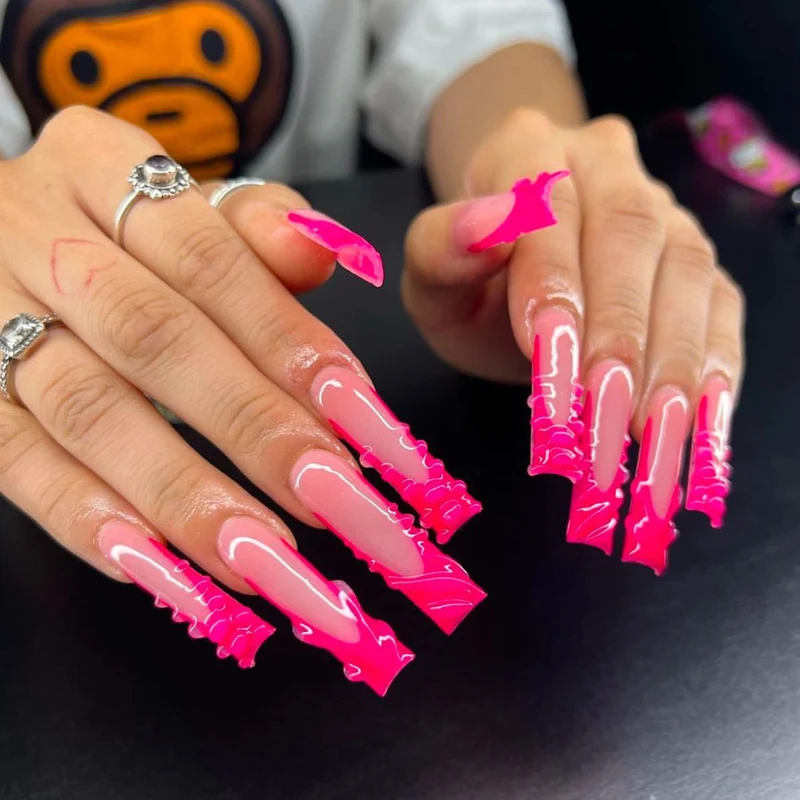 Künstlerische Skulptierte Nagelkunst Karnz