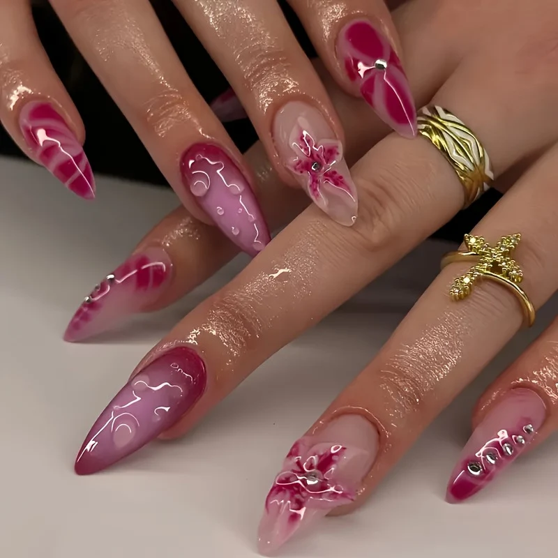 Elegantes Stiletto Nagelkunst Set Karnz
