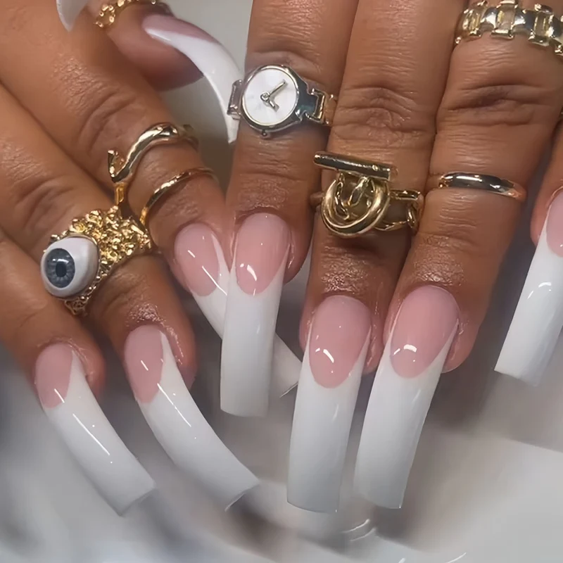 Elegante französische Tipp-Acrylnagelverlängerungen Karnz